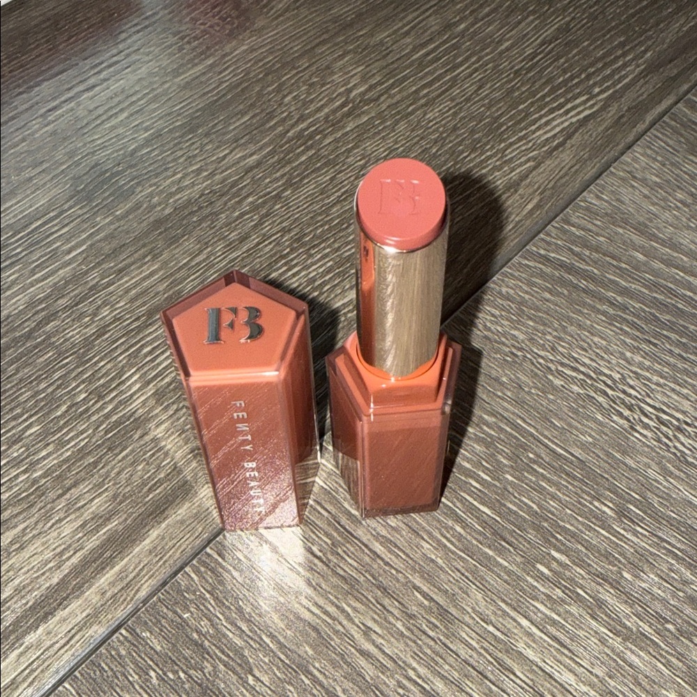 Fenty Beauty Gloss Bomb Stix #8 Spice Cold